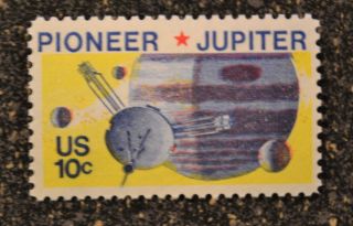 Us1975 1556 10c Space - Pioneer Jupiter Nh photo