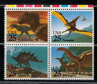 2422 - 25 1989 25 - Cent Dinosaurs Se - Tenant Block Of 4 photo