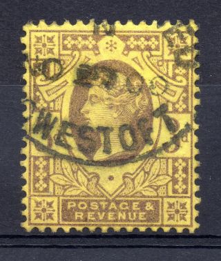 Gb = Town/village Cancel.  On Qv Stamp - Registered / Lowestoft 1900 Oval photo