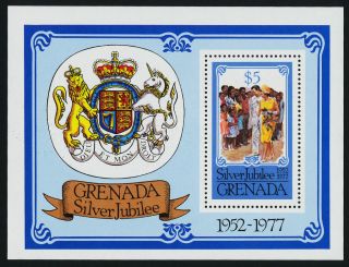 Grenada 793 Royalty,  Queen Elizabeth Ii photo