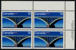 Canada 737i Tr Plate Block Peace Bridge photo