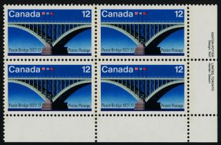 Canada 737i Br Plate Block Peace Bridge photo