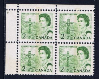 Canada 455pii (21) 1972 2 Cent Green Elizabeth Upper Left Plate Blk Scv$4.  50 photo