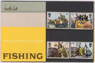 Gb 1981 Fishing - Cockle Lobster Fish Boat Trawler - Presentation Pack 129 photo