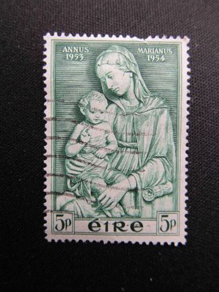 1954 5p Ireland Stamp Commemorating Annus 1953 & Marianus 1954,  152,  Cv $7.  75 photo