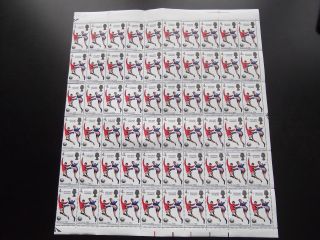 Sg700 1966 England Winners 4d Inc.  3 Different Flaws In Half Sheet Of 60 photo