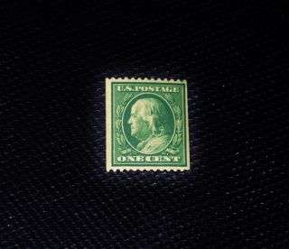 Scott Stamp 385 Franklin 1c Circa 1910 Perforated 12 Hortz.   Og photo