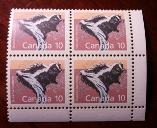 Canada 1160iii,  10c Skunk,  Odourless Skunk Variety,  Lr Corner Block photo