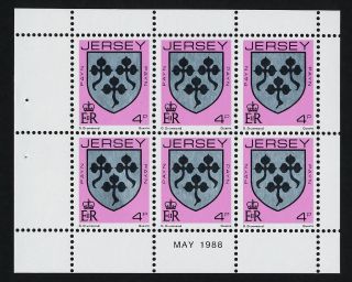 Jersey 250a Booklet Pane Crest photo