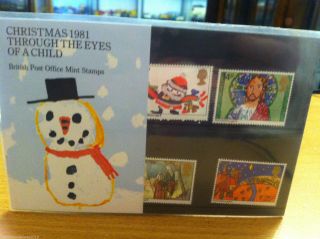 Post Office Presentation Pack No.  130 - Christmas 1981 - 18/11/81 photo