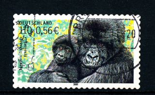 B648 Germany 2001 Sg3053 110pf Mountain Gorilla With Young photo