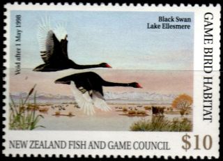 Zealand 1998 $10 Black Swan Game Bird Habitat photo