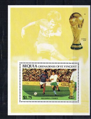 St Vincent Grenadines Bequia $1.  75 M/sheet Football World Cup 1986 photo