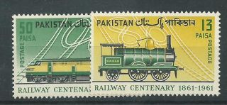 Pakistan - 1961 - Sg153 & Sg154 - Cv £ 1.  75 - Mounted photo