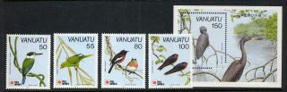 Vanuatu 542 - 6 Birds photo