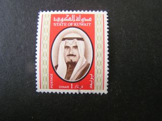 Kuwait,  Scott 762,  1d,  Value Red & Gold 1978 Sheik Sabah Issue photo